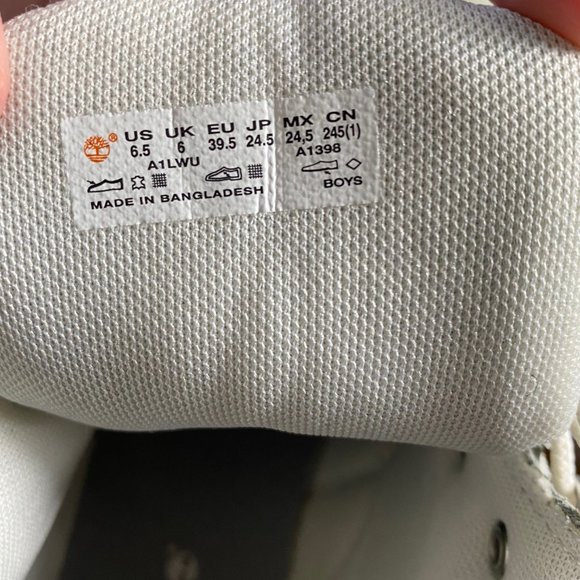 Timberland 6 Inch Field Boot Junior 'Light Grey', US size 6.5 - Picture 16 of 16